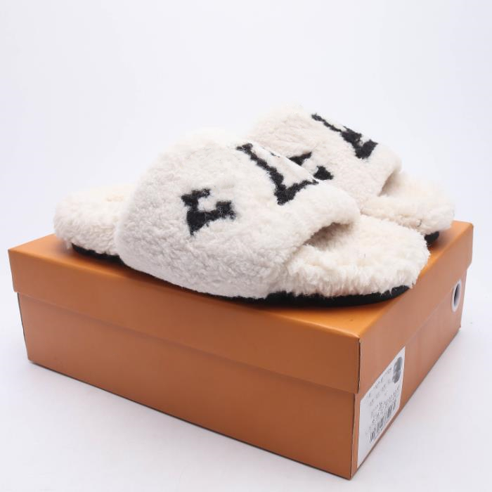 Designer Women Slippers Cotton Flat Sandals Slides Non-slip Indoor Cotton Fabric Casual Shoes Autumn Winter slides scuffs sandal With Box, Color 5
Designer Women Slippers Cotton Flat Sandals Slides Non-slip Indoor Cotton Fabric Casual Shoes Autumn Winter slides scuffs sandal With Box, Color 5
