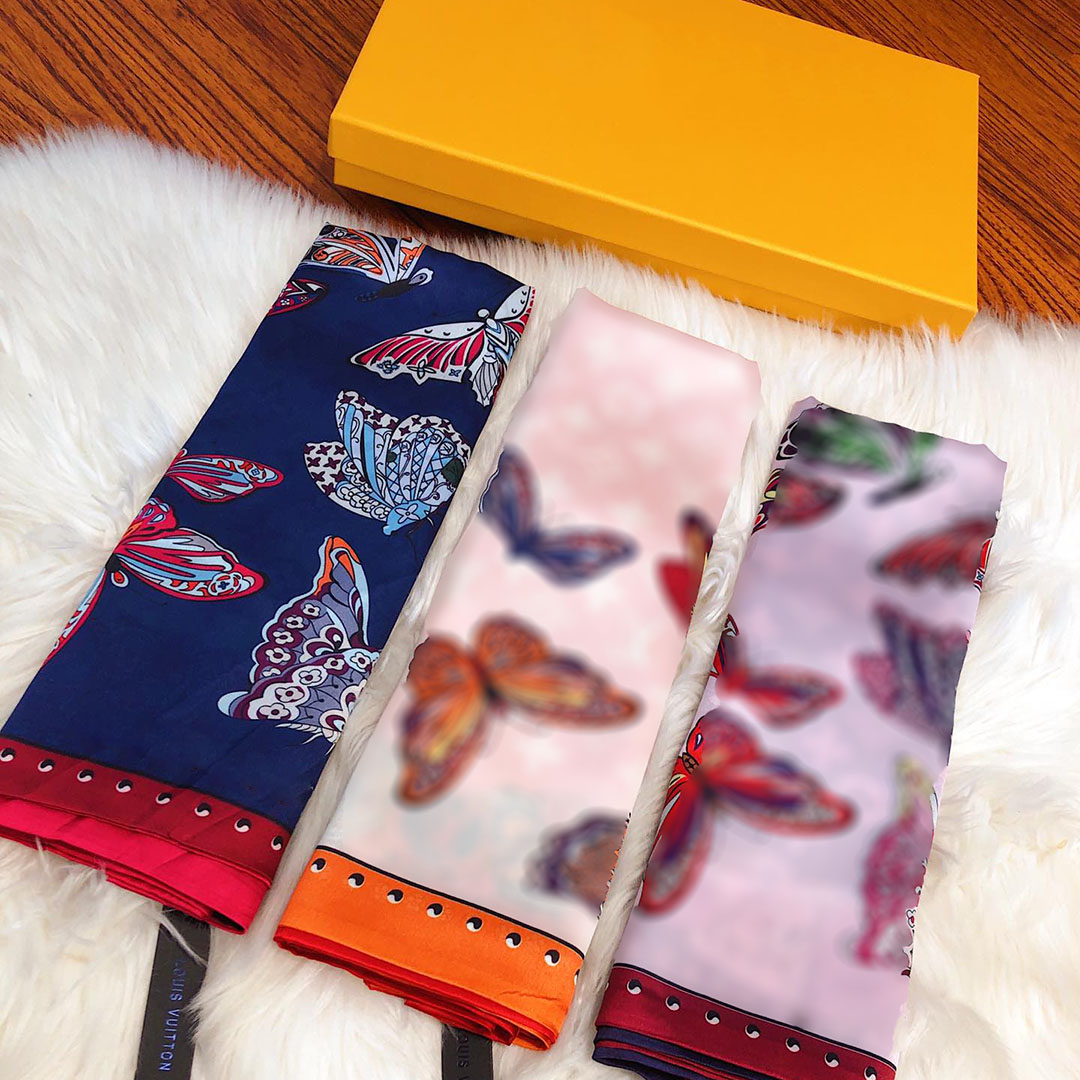 Luxurys Designer Letters Scarf Printed Butterfly Pattern Silk Scarves Lightweight shawl Double Layer Satin Chiffon Texture Sun Protection Large Square Towel
Luxurys Designer Letters Scarf Printed Butterfly Pattern Silk Scarves Lightweight shawl Double Layer Satin Chiffon Texture Sun Protection Large Square Towel