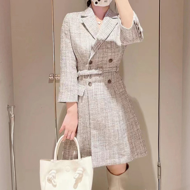 Casual Dresses Kuzuwata Japanese Stripe Robe Femme Autumn Winter Women Suit Style Vestidos Double Breasted Slim Waist Belt Dress 230331