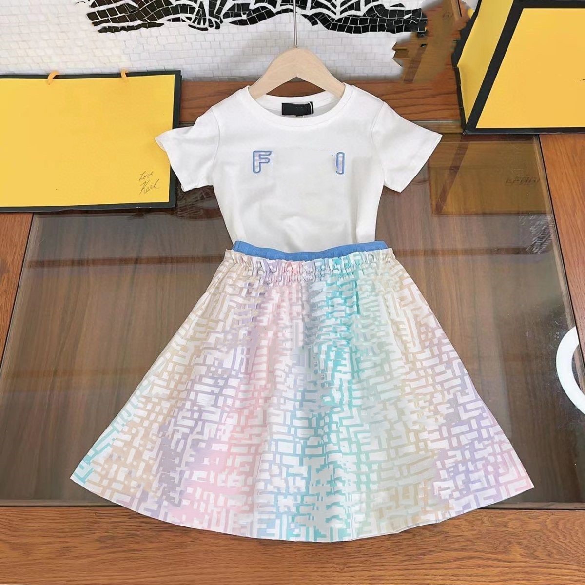 girls skirts set kid skirt luxury brand baby designer Dress kids clothes Colored Letters fasion summer shorts Sleeve 1-15ages size 90-160, White
girls skirts set kid skirt luxury brand baby designer Dress kids clothes Colored Letters fasion summer shorts Sleeve 1-15ages size 90-160, White