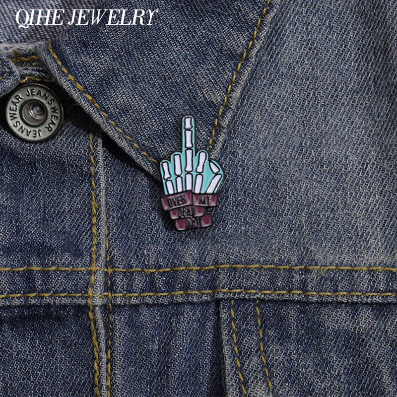 Gesture Enamel Middle Finger Punk Brooch Metal Custom Personality Gift Accessories Jewelry Lapel Bag Hat Sweather Wholesale