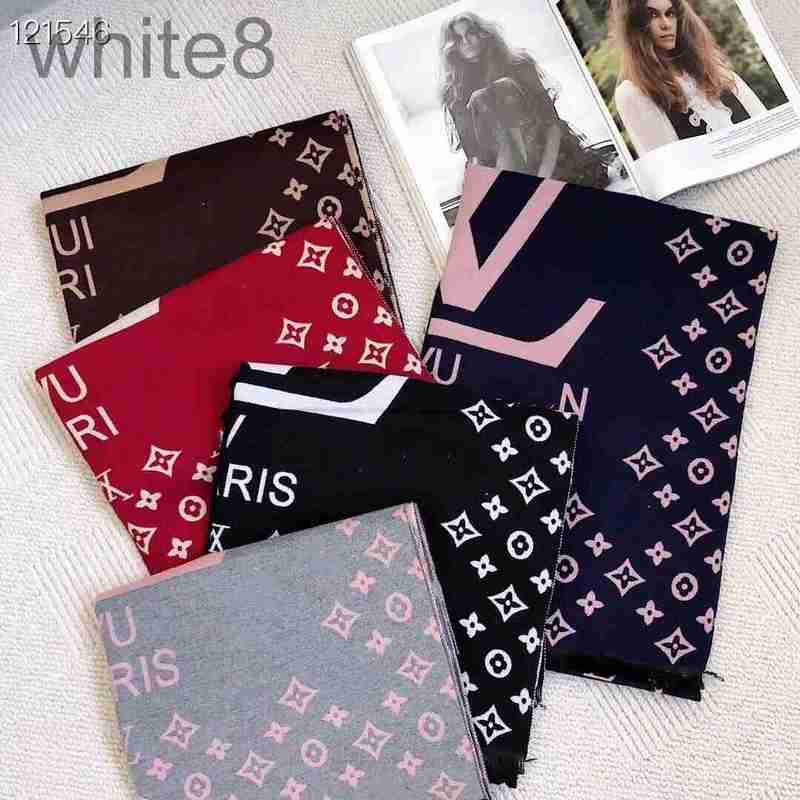 Scarves DesignerLuxury Desiner Fashion Winter Cashmere scarfs for Ladies Brand Women Scarf 180*70CM Warm Shawl ZCO8
Scarves DesignerLuxury Desiner Fashion Winter Cashmere scarfs for Ladies Brand Women Scarf 180*70CM Warm Shawl ZCO8