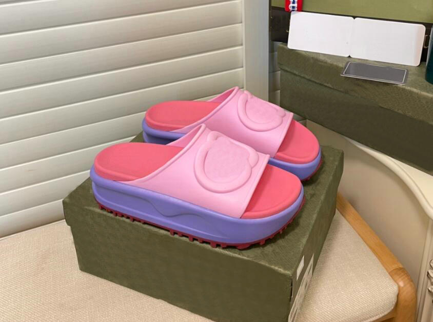 Women's Rubber Designer Slippers Shoes Summer Beach Outdoor Cool Slipper Fashion Wide Luxury Slides Lady Household Slide Flat Flip Flops Sandals, Khaki
Women's Rubber Designer Slippers Shoes Summer Beach Outdoor Cool Slipper Fashion Wide Luxury Slides Lady Household Slide Flat Flip Flops Sandals, Khaki