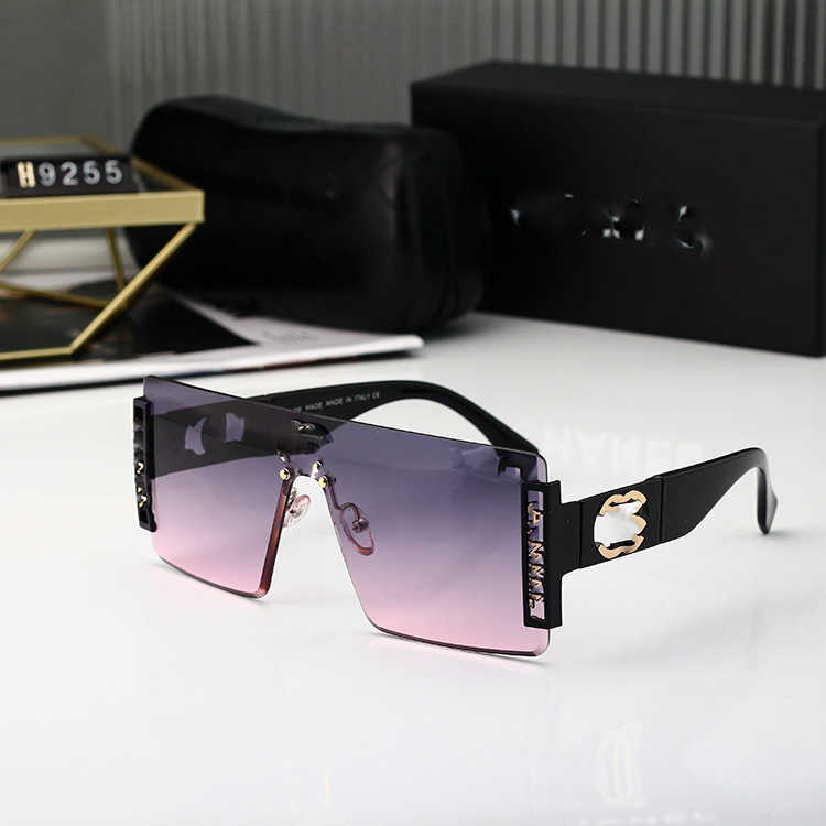 Frames 2023 New Metal Show for Men and Women Fashion Windshields Street Shooting Small Fragrant Sunglasses
Frames 2023 New Metal Show for Men and Women Fashion Windshields Street Shooting Small Fragrant Sunglasses