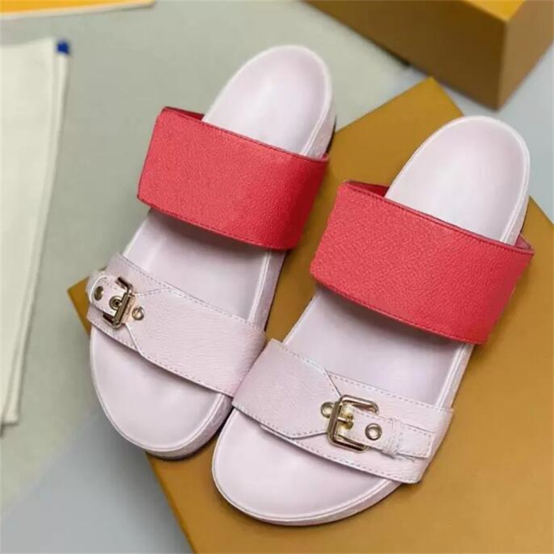 Designer Slippers slides sandals Summer Flats Sexy real leather platform Shoes Ladies Beach Effortlessly Stylish Slides 2 Straps with Adjusted Gold Buckles Women, Split
Designer Slippers slides sandals Summer Flats Sexy real leather platform Shoes Ladies Beach Effortlessly Stylish Slides 2 Straps with Adjusted Gold Buckles Women, Split