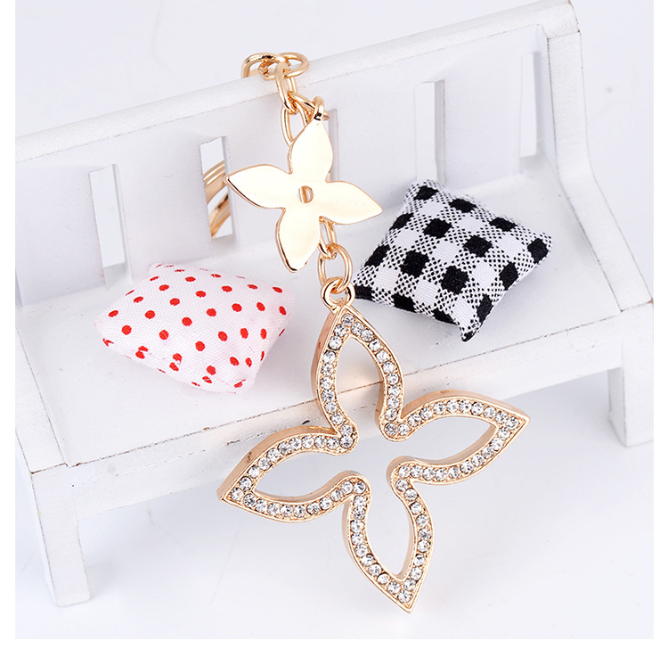 Creative Crystal Rhinestone Clover Key Chain Car Keyrings Female Cute Flower keychains Women Bag Auto Pendant Gift