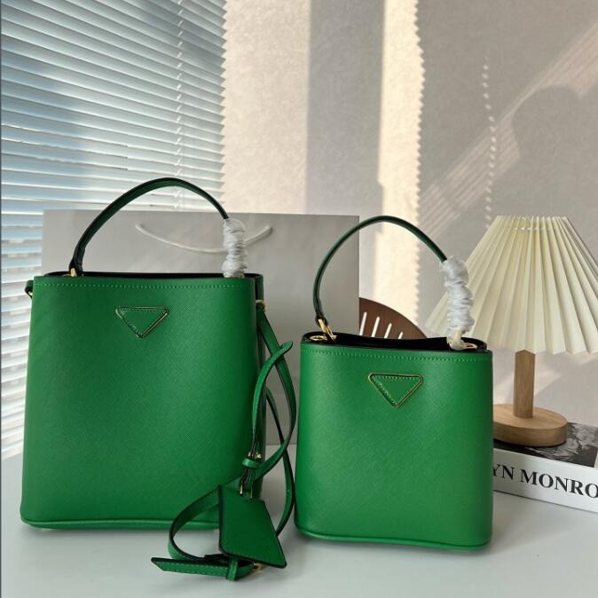 Designer Panier Women Bucket Bag Saffiano Leather Luxury Fashion Shoulder Bags Lady Cross Body Handbag Crossbody Prad Mini Luxuries wallet, 5 no box
Designer Panier Women Bucket Bag Saffiano Leather Luxury Fashion Shoulder Bags Lady Cross Body Handbag Crossbody Prad Mini Luxuries wallet, 5 no box