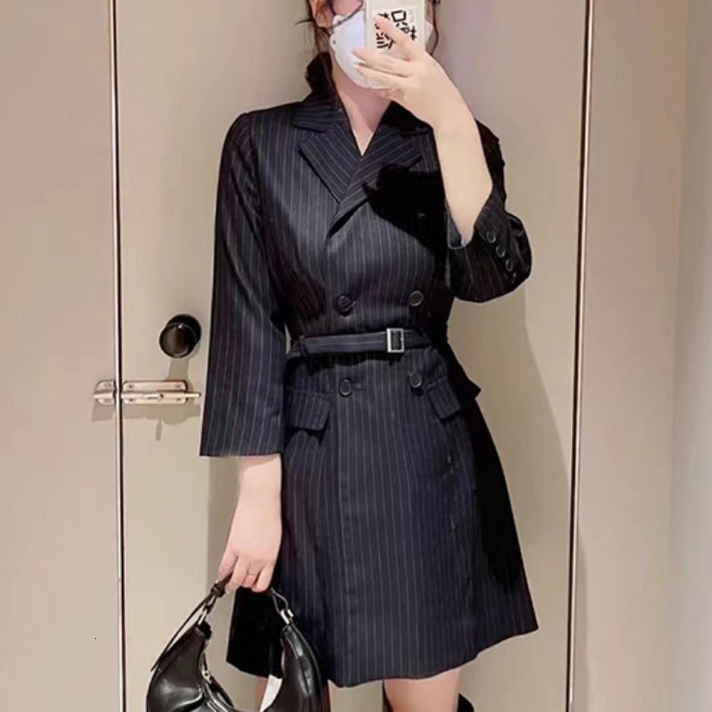 Casual Dresses Kuzuwata Japanese Stripe Robe Femme Autumn Winter Women Suit Style Vestidos Double Breasted Slim Waist Belt Dress 230331