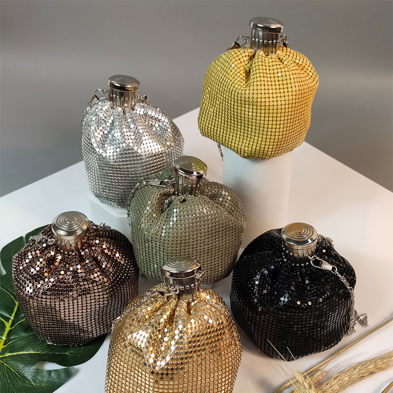 Handbags Vintage Sequins Bucket bag Aluminum Sheet Bounce Bags Water Bottle Plush Mini Plush Wine Bottle Bag Girl Style Change Oblique Cross Immortal
Handbags Vintage Sequins Bucket bag Aluminum Sheet Bounce Bags Water Bottle Plush Mini Plush Wine Bottle Bag Girl Style Change Oblique Cross Immortal