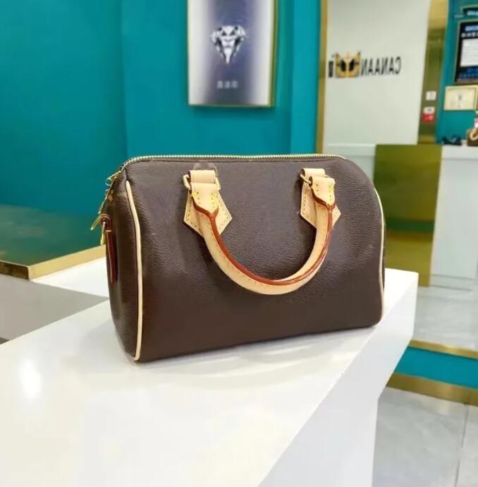 High quality Pillow bag oxidize cowhide speedy 30cm Hot Sell Fashion bag women bag Shoulder Bags Lady Totes handbags bags 3 colors wallet purse, 123
High quality Pillow bag oxidize cowhide speedy 30cm Hot Sell Fashion bag women bag Shoulder Bags Lady Totes handbags bags 3 colors wallet purse, 123