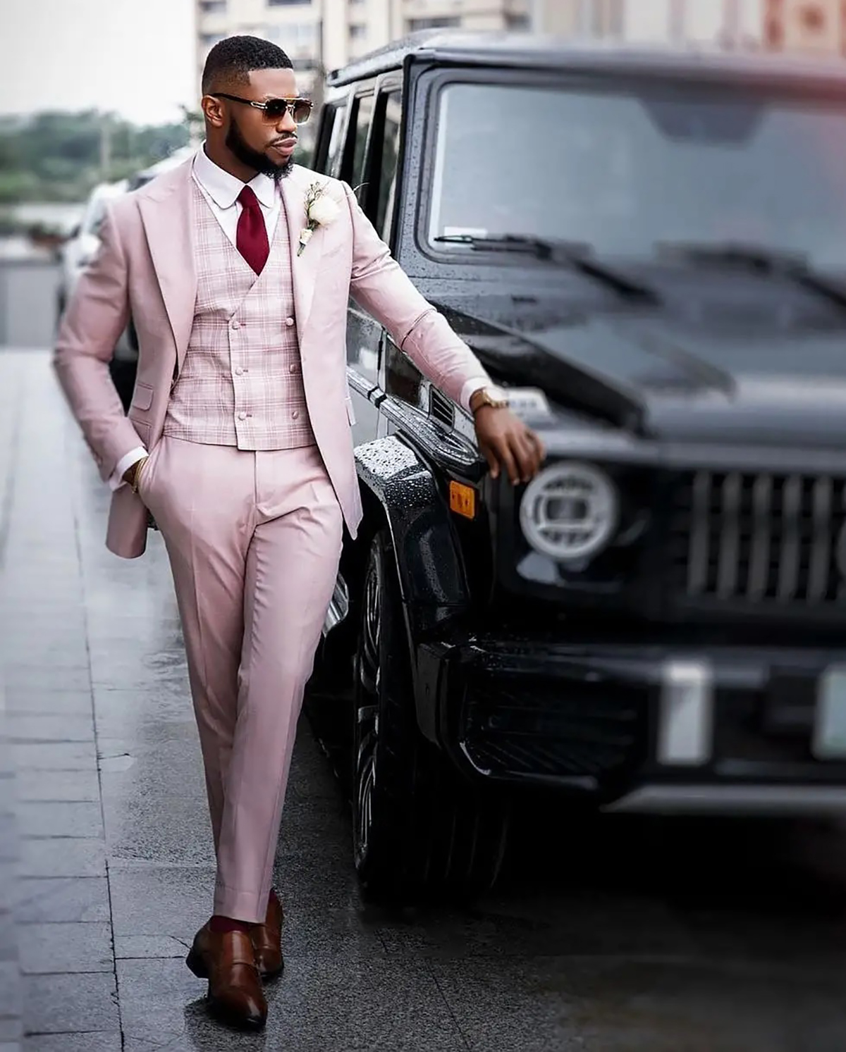Three Pieces Wedding Tuxedos Men Suits Handsome Solid Color Cell Coat Vest Peaked Lapel Suit One Button Four Packets Customized Multi-scenario Pants P