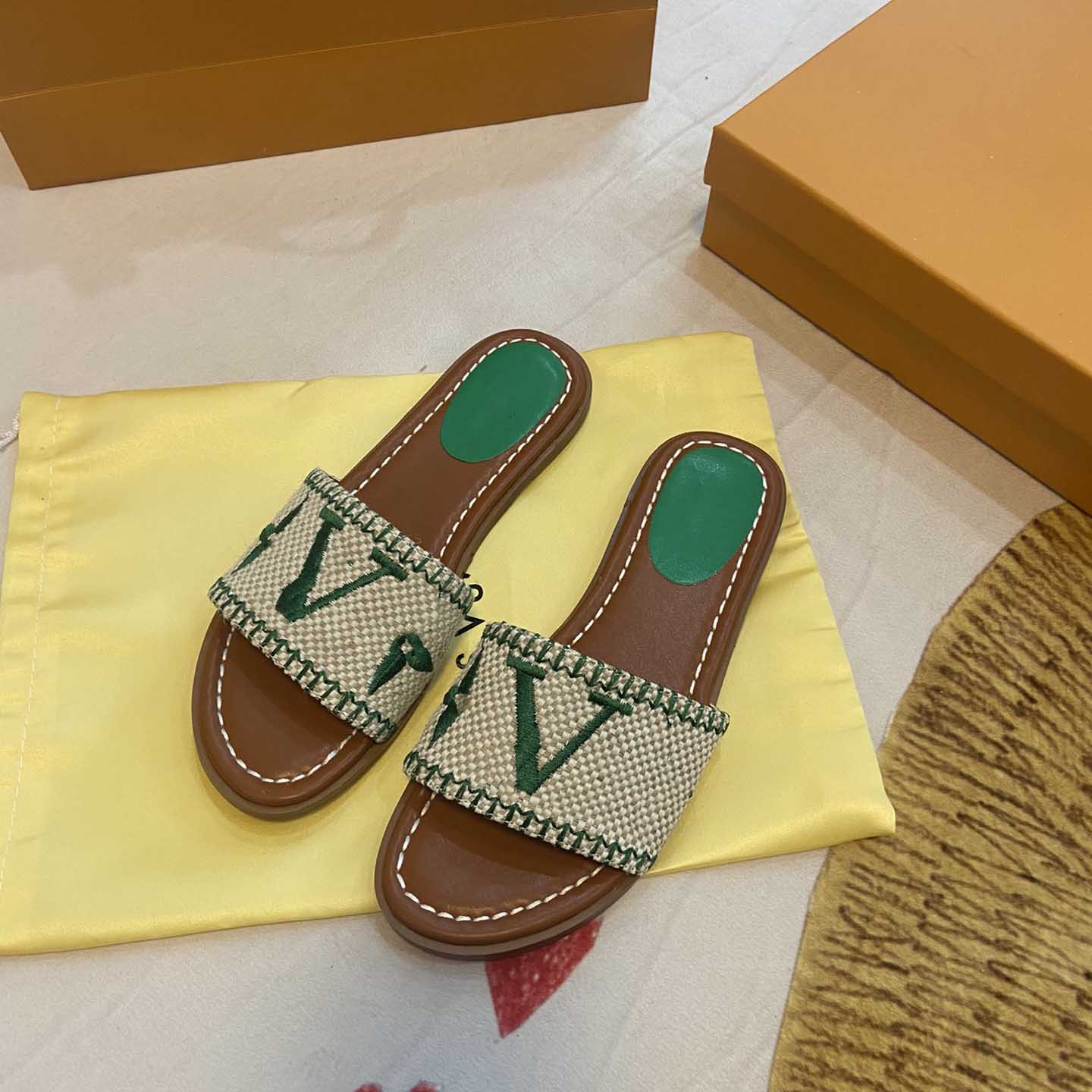 top quality Casual Shoes Luxury pp straw outdoor slippers banquet skateboard shoes summer classic leather sandals multicolor flat mule letter sandals., Black
top quality Casual Shoes Luxury pp straw outdoor slippers banquet skateboard shoes summer classic leather sandals multicolor flat mule letter sandals., Black