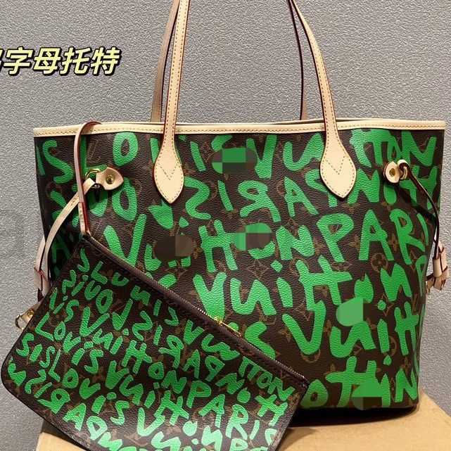 Bags Women's New Fashion Graffiti Tote Mother Mommy Armpit Handheld Stars Same Style, Green
Bags Women's New Fashion Graffiti Tote Mother Mommy Armpit Handheld Stars Same Style, Green