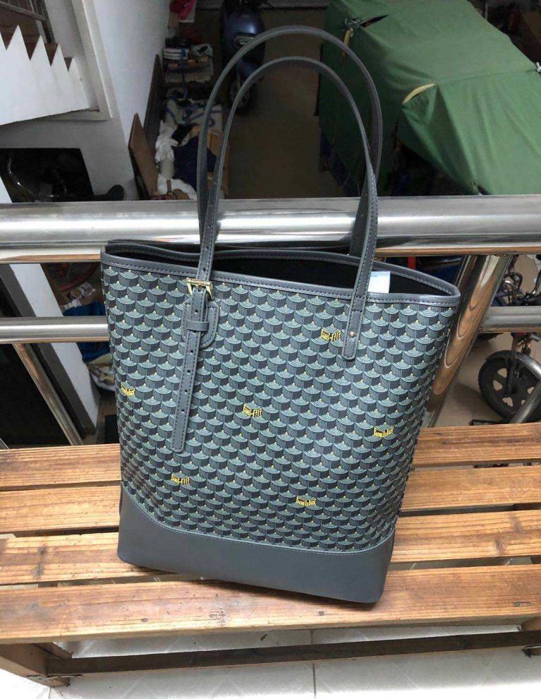Faure Bucket Bag Female Briefcase Single Shoulder Bags Womens Large Capacity Dog Tooth Luxury Designer Real Leather Vertical Tote 8219843, Black
Faure Bucket Bag Female Briefcase Single Shoulder Bags Womens Large Capacity Dog Tooth Luxury Designer Real Leather Vertical Tote 8219843, Black