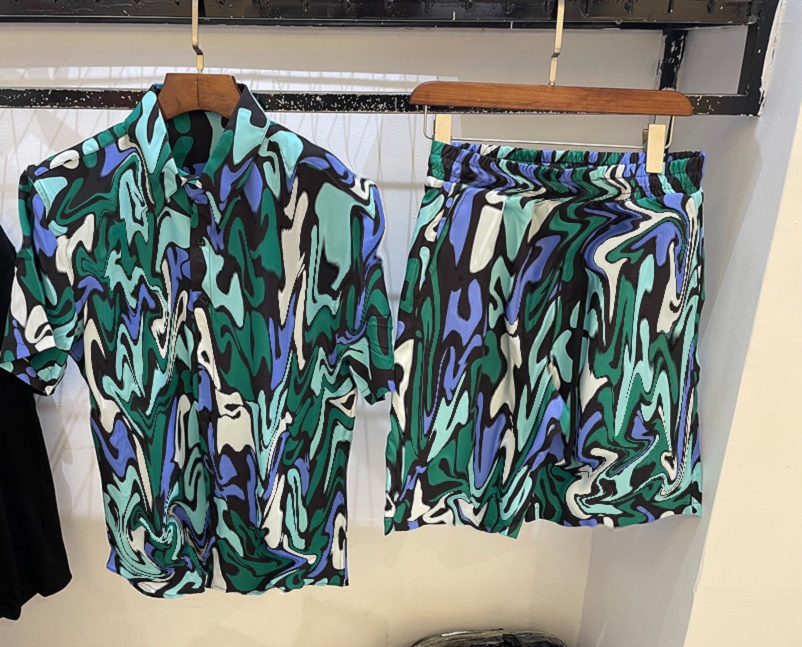 Luxurys Designer Shirts Mens Fashion Geometric print bowling shirt Hawaii Floral Casual Shirts Men Slim Fit Short Sleeve Variety, Customize
Luxurys Designer Shirts Mens Fashion Geometric print bowling shirt Hawaii Floral Casual Shirts Men Slim Fit Short Sleeve Variety, Customize