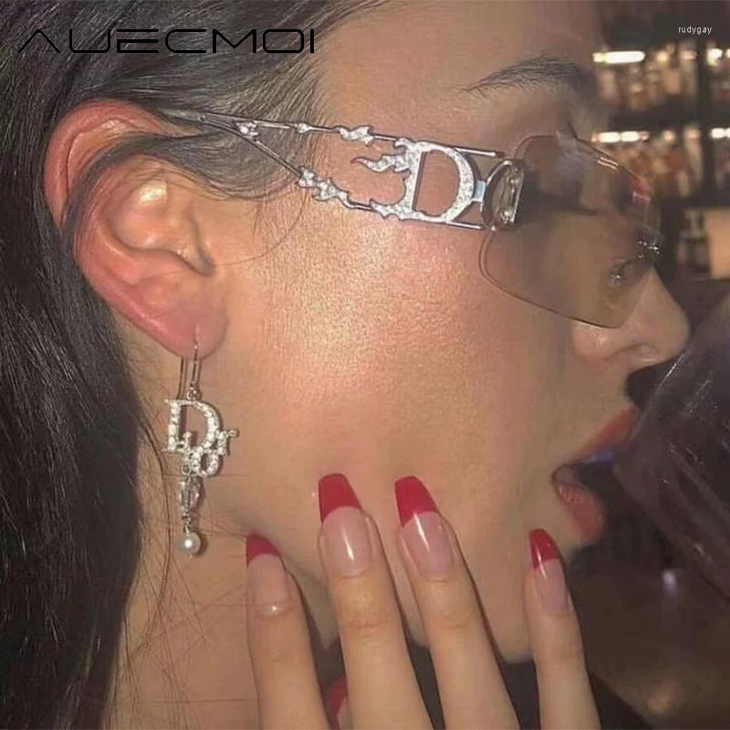 Sunglasses Vintage Y2k One Piece Rimless Women For Men Fashion Designer Trending Hollow Punk Hip Hop Sun Glasses
Sunglasses Vintage Y2k One Piece Rimless Women For Men Fashion Designer Trending Hollow Punk Hip Hop Sun Glasses