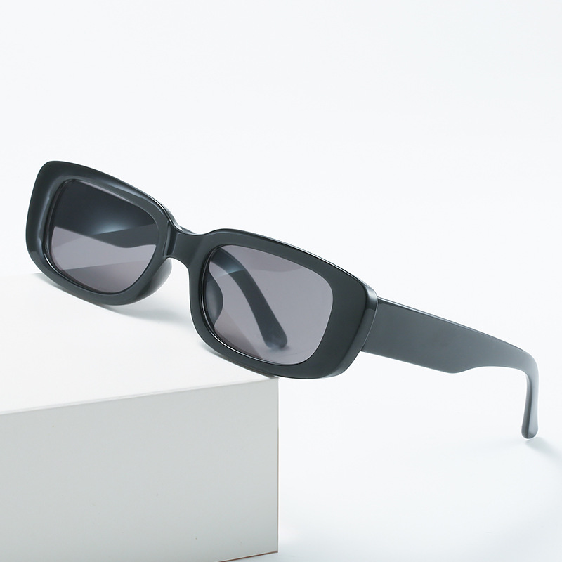 Fashion designer sunglasses for women and men glasses goggle beach retro rectangle womens and mens vintage small square plastic frame factory eyewear black glasses
Fashion designer sunglasses for women and men glasses goggle beach retro rectangle womens and mens vintage small square plastic frame factory eyewear black glasses