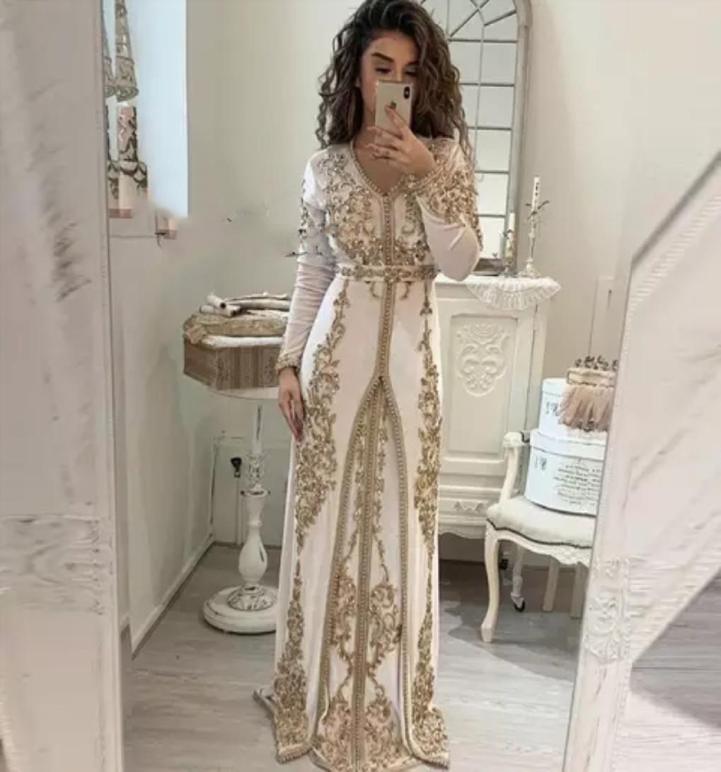 Elegant Ivory Moroccan Kaftan Muslim Evening Dresses Long Sleeve Appliques Golden Lace Islamic Saudi Arabia Dubai Formal Part