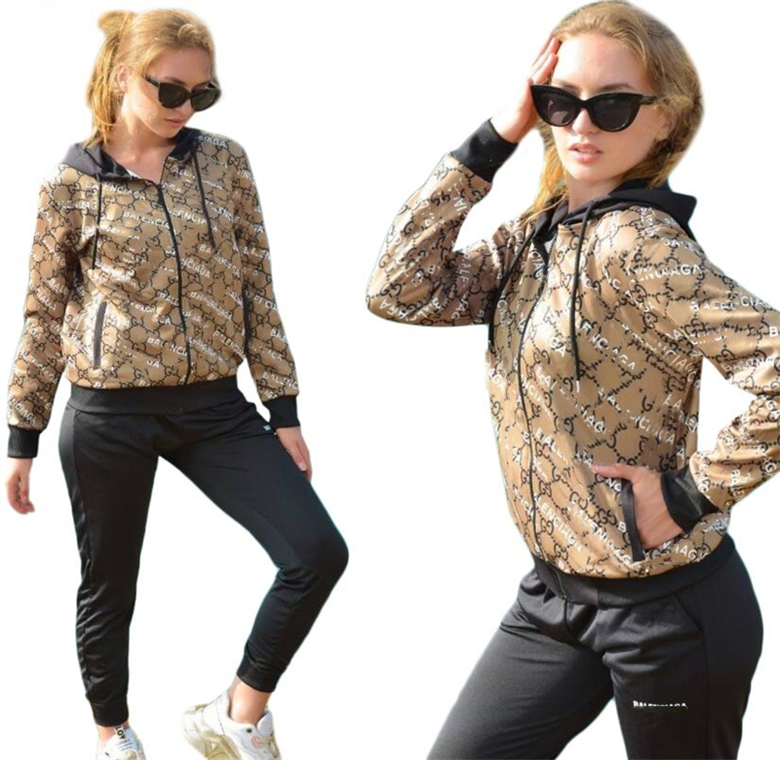 23GGSS NEWS Women' Tracksuits Luxury brand Knitted Casual sports Suit 2 Piece Set designer Tracksuits J2801, Khaki
23GGSS NEWS Women' Tracksuits Luxury brand Knitted Casual sports Suit 2 Piece Set designer Tracksuits J2801, Khaki