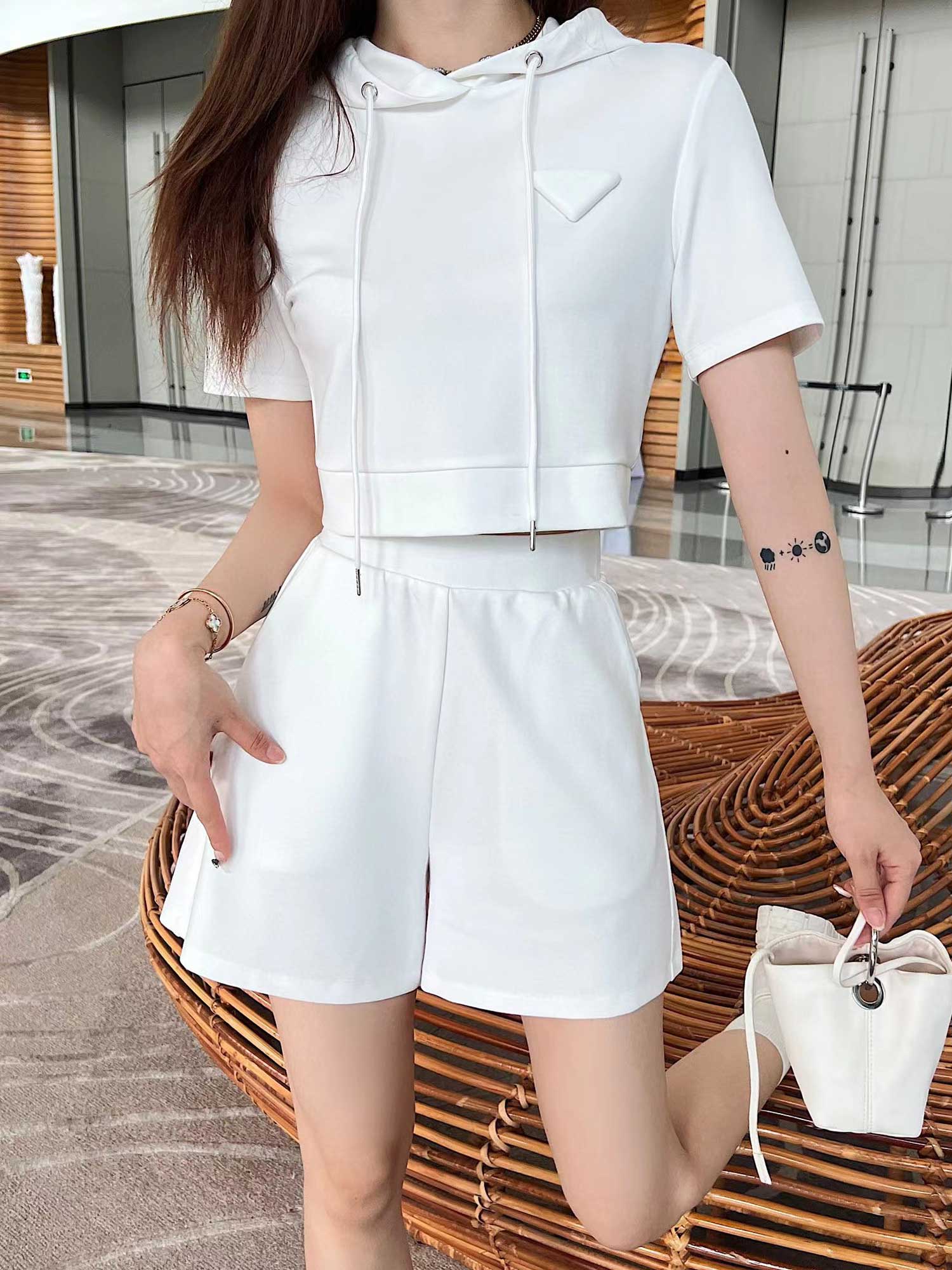 Women Tracksuit shirts Two Piece Dress Spring Summer Outwear Casual Style Budge Lady Slim Hoodies Tees Knit Shirt, Black
Women Tracksuit shirts Two Piece Dress Spring Summer Outwear Casual Style Budge Lady Slim Hoodies Tees Knit Shirt, Black