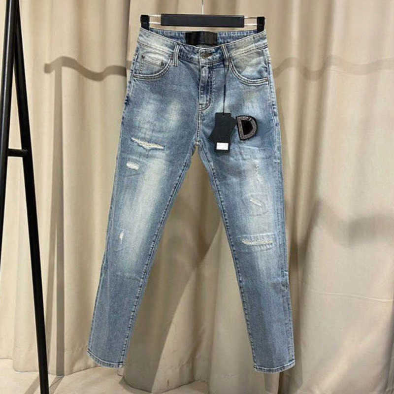 Designer Pants Light Wash Embroidery Jeans New Fashion Stretch Slim Fit Denim Trousers Men Straight Slacks Zip access mens jeans, Light blue
Designer Pants Light Wash Embroidery Jeans New Fashion Stretch Slim Fit Denim Trousers Men Straight Slacks Zip access mens jeans, Light blue