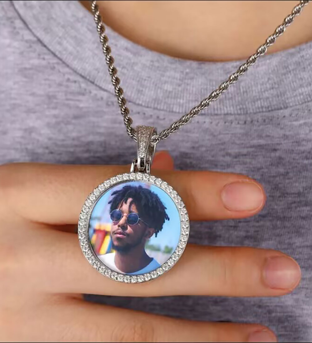 Men Women Custom Round Photo Medallions Pendant Necklace gifts Moissanite Dia Real Sterg Sier Hiphop Jewelry