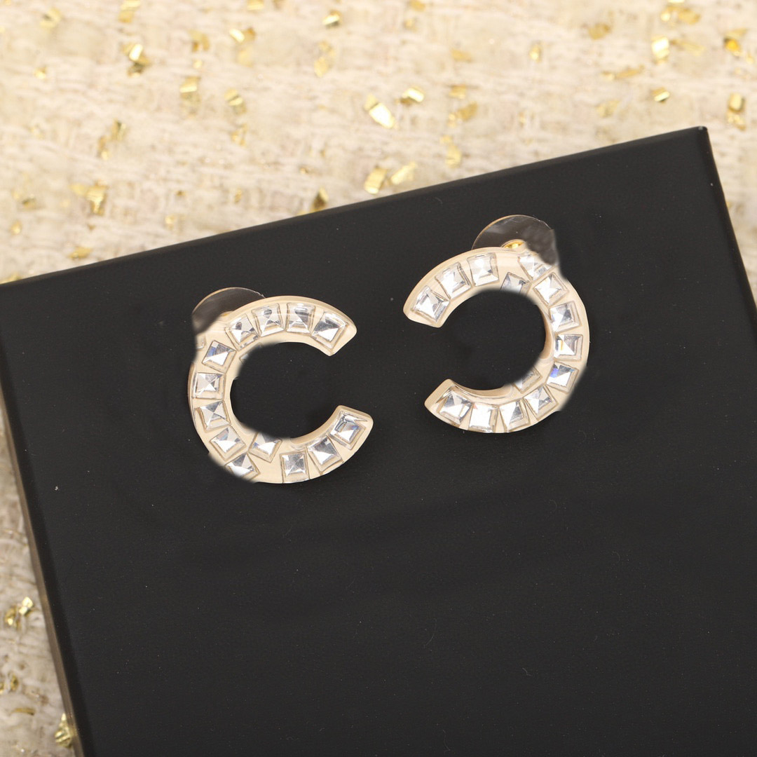 Luxury quality charm stud earring with diamond in two colors white and red design 18k gold plated have stamp PS7752A