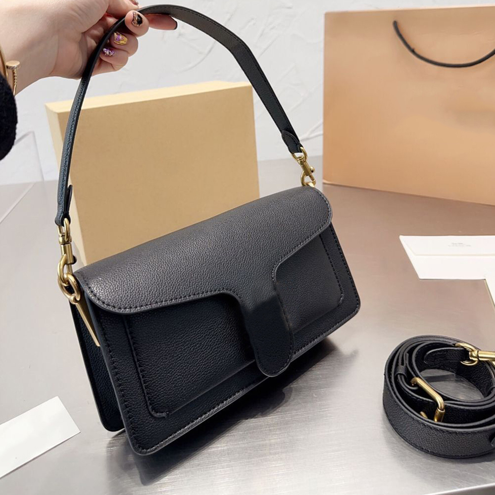 Luxurys Shoulder Bags Women Fashion Designers metal buckle Crossbody Bags Lady ClassicLeather Handbag Daily Storage Coin purses, Black
Luxurys Shoulder Bags Women Fashion Designers metal buckle Crossbody Bags Lady ClassicLeather Handbag Daily Storage Coin purses, Black