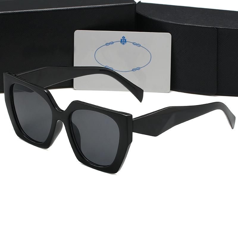 Designer Sunglass Fashion Polarizing Classic Brand Sunglasses Women Men Sun glass Goggle Adumbral 6 Color Option Eyeglasses Outdoor Beach
Designer Sunglass Fashion Polarizing Classic Brand Sunglasses Women Men Sun glass Goggle Adumbral 6 Color Option Eyeglasses Outdoor Beach
