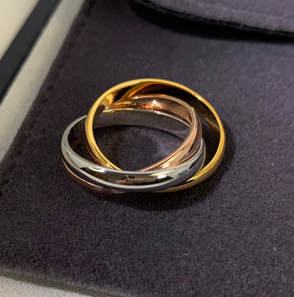 Couple ring trinity ring for women ring titanium steel gold-plated 14 K never fades US size 6 7 8 9 classic style
Couple ring trinity ring for women ring titanium steel gold-plated 14 K never fades US size 6 7 8 9 classic style