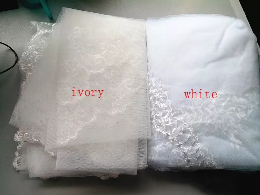 Sexy A e Dresses for bride Spaghetti Appliques Wedding Dress Sweep Train Thigh Slit Long designer bridal gowns