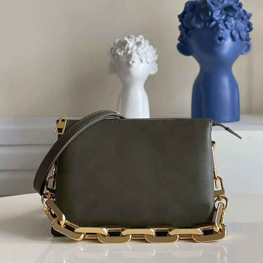 Designer Composite Bags Luxurys Chain Bag Genuine Leather Handbag High Imitation Shoulder Bag With Box ZL051
Designer Composite Bags Luxurys Chain Bag Genuine Leather Handbag High Imitation Shoulder Bag With Box ZL051