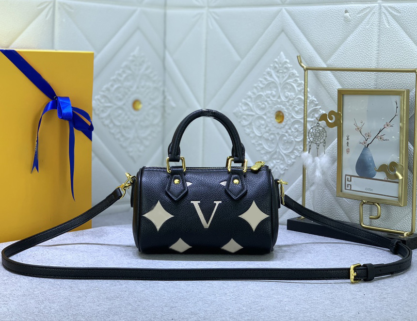 Designer womens shoulder bag luxury Nano Speedy handbags brown flower letter leather mini tote embossed crossbody bags ladies fashion makeup purses clutch, 81085#embossed monogrames
Designer womens shoulder bag luxury Nano Speedy handbags brown flower letter leather mini tote embossed crossbody bags ladies fashion makeup purses clutch, 81085#embossed monogrames