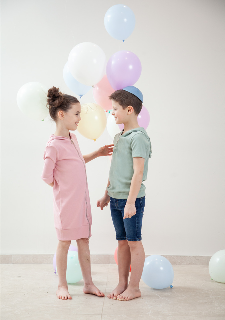 Girl s Dresses 2023 Sunmmer family matching clothes Ribbed pit fabric sister girls zipper dress boys hoodie T shirt 230331