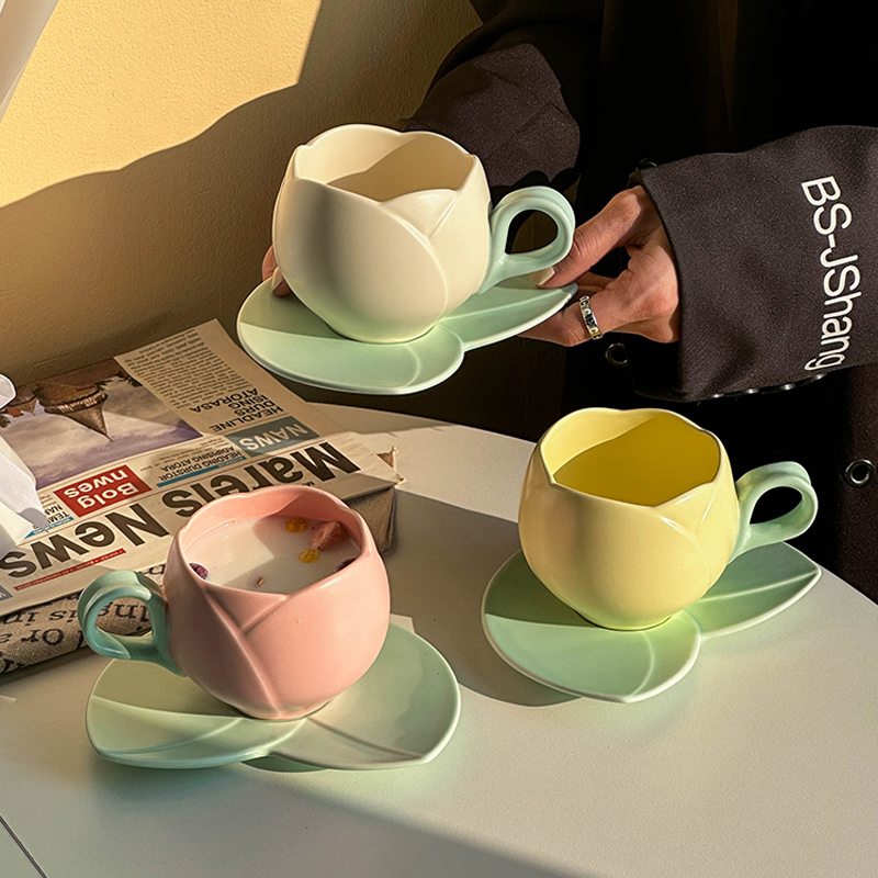 Mugs Wudruncy Ins Cream Tulip Coffee Cup Set Girl Heart High Value Exquisite And Saucer Creative Ceramic Flower Office Mug 230428
Mugs Wudruncy Ins Cream Tulip Coffee Cup Set Girl Heart High Value Exquisite And Saucer Creative Ceramic Flower Office Mug 230428