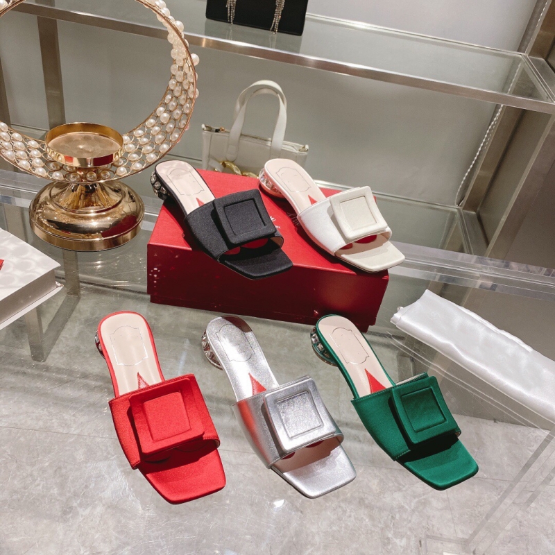 2023 New summer luxury designer rhinester bag buckle Mueller shoes square head open toe flat sandals women
2023 New summer luxury designer rhinester bag buckle Mueller shoes square head open toe flat sandals women