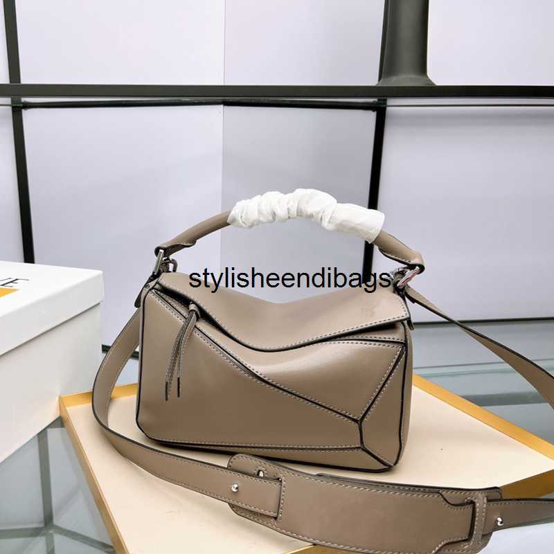 stylisheendibags Shoulder Bags puzzle handbag Designer Bag Women Single Shoulder Luxury Fashion bags Leather Portable Diagonal Cross Bags Woman tote handbags, #1 size24x16cm
stylisheendibags Shoulder Bags puzzle handbag Designer Bag Women Single Shoulder Luxury Fashion bags Leather Portable Diagonal Cross Bags Woman tote handbags, #1 size24x16cm