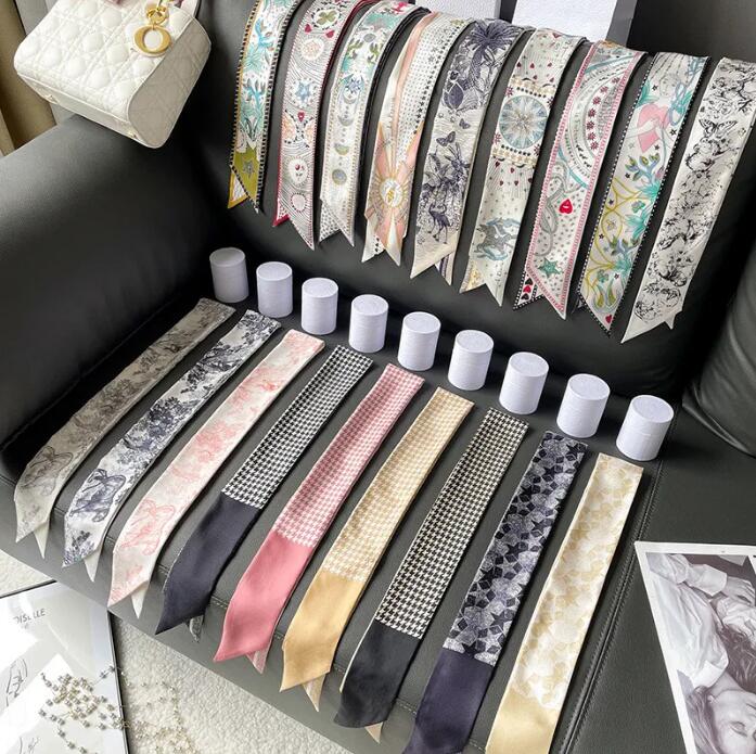 Luxury brand female scarf designer fashion headband classic handbag small scarves high quality silk material size 6*100cm
Luxury brand female scarf designer fashion headband classic handbag small scarves high quality silk material size 6*100cm