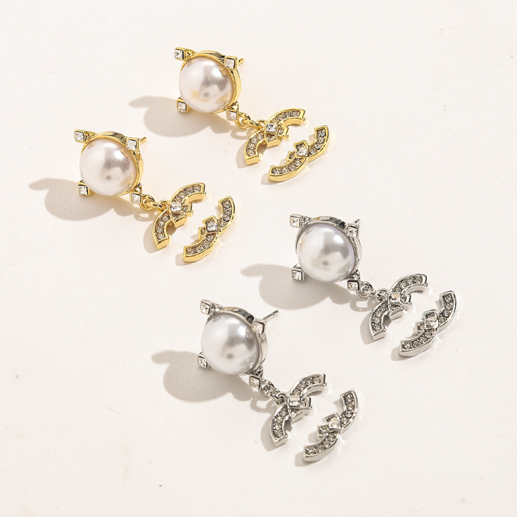 Charm Pearl Dangle Earring Design for Women Study Earrings Luxury Family Gift Love Jewelry New Designer Earrings Stainless Steel Wedding Jewelry Wholesale
Charm Pearl Dangle Earring Design for Women Study Earrings Luxury Family Gift Love Jewelry New Designer Earrings Stainless Steel Wedding Jewelry Wholesale
