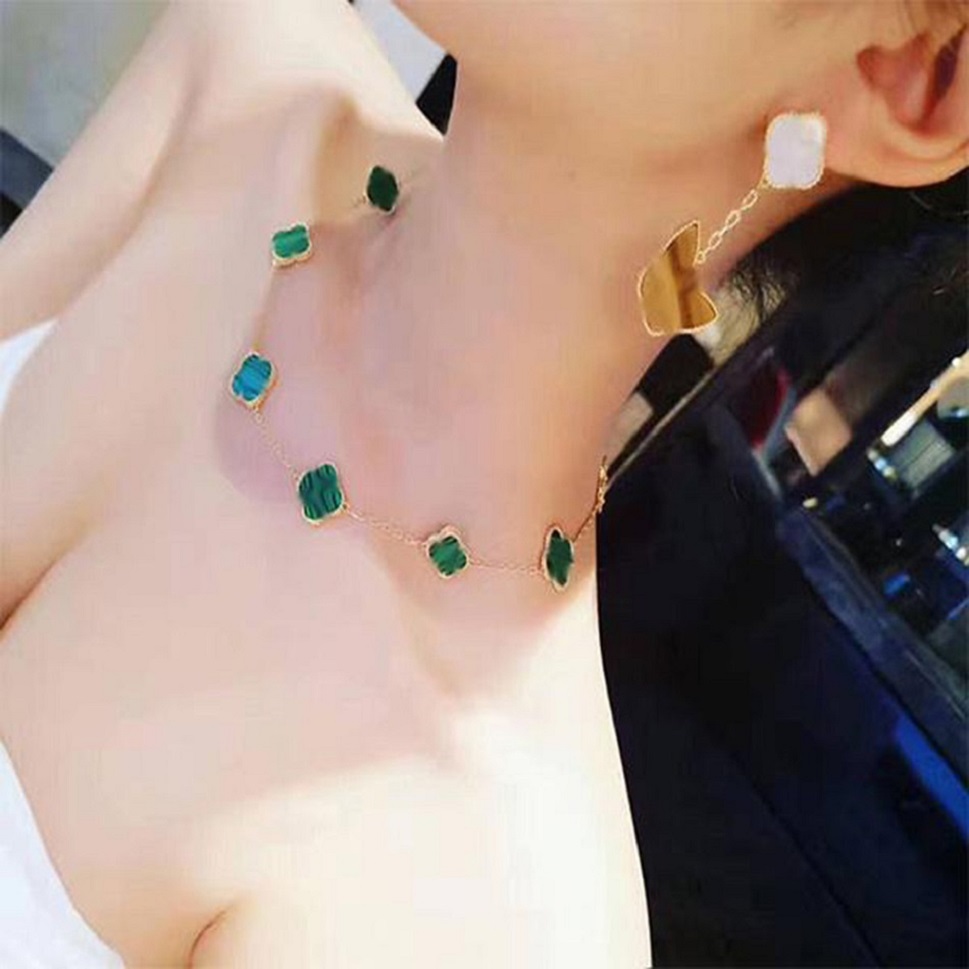 Classic 10 Diamond necklace Fashion Classic Clover Necklace Charm 18K Rose Gold Silver Plated Agate Pendant for Women Girl Valentine's Engagement designer
Classic 10 Diamond necklace Fashion Classic Clover Necklace Charm 18K Rose Gold Silver Plated Agate Pendant for Women Girl Valentine's Engagement designer