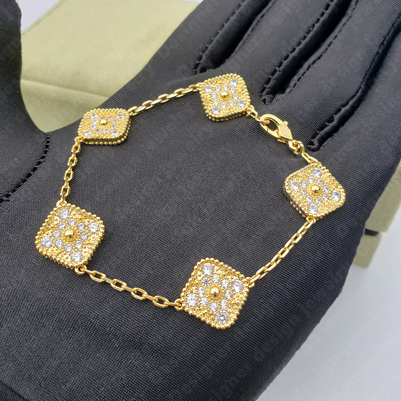 Fashion high quality classic 4/4 leaf clover bracelet bracelet 18k gold onyx shell mother of pearl,women & girls wedding mother's day jewellery women gifts
Fashion high quality classic 4/4 leaf clover bracelet bracelet 18k gold onyx shell mother of pearl,women & girls wedding mother's day jewellery women gifts