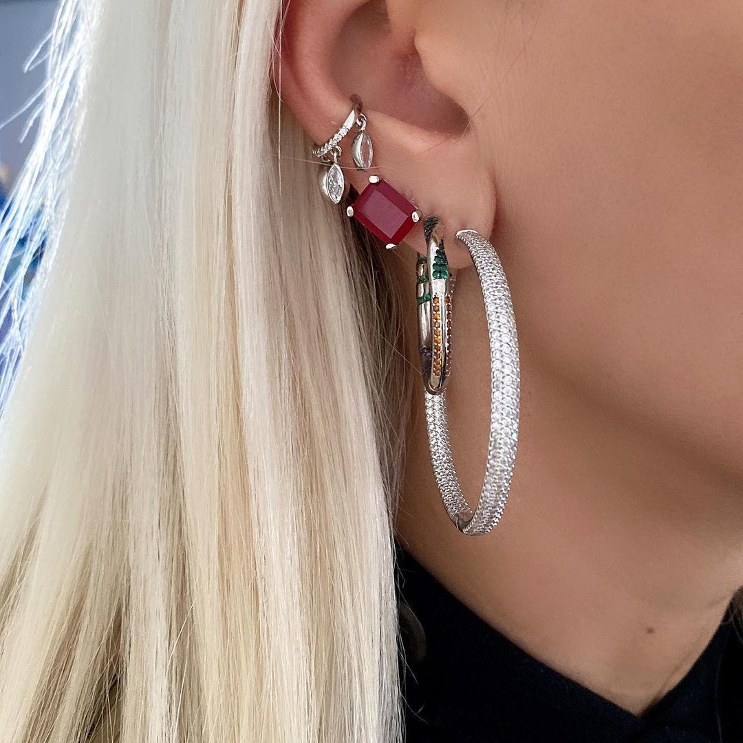 Hoop Huggie 25mm 50mm full cubic zirconia cz hoop earring Classic spring clasp top quality elegant women lady gift Huggie CZ hoop jewelry 230428