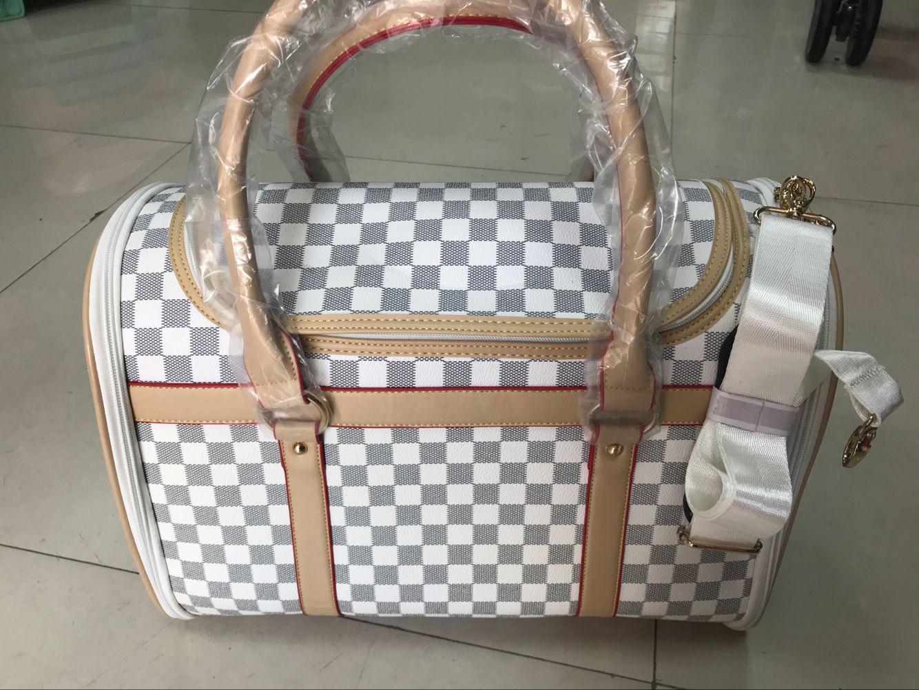 Carrier Breathable Pu Leather Small Cat Dog Carrier Bag Pet Handbag Fashion Outdoor Travel Carrier Tote Bag Portable Pet Dog Supplies, Purple
Carrier Breathable Pu Leather Small Cat Dog Carrier Bag Pet Handbag Fashion Outdoor Travel Carrier Tote Bag Portable Pet Dog Supplies, Purple