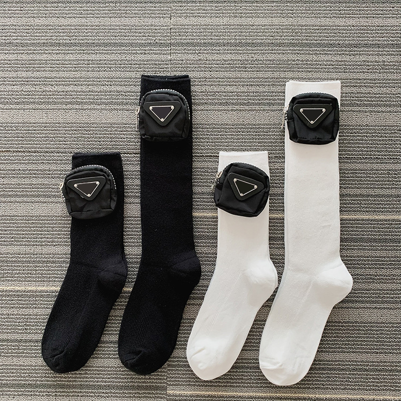 Designer socks Summer regular socks Stockings P letter small pack Detachable socks AB side, Black-middle barrel
Designer socks Summer regular socks Stockings P letter small pack Detachable socks AB side, Black-middle barrel