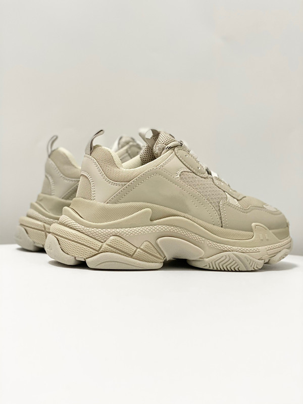 2025 New Basketball Shoes Mesh Breathable Outdoor Sports Sneakers Men Women Training Athletic Shoes Designer Sneaker Mens 0420