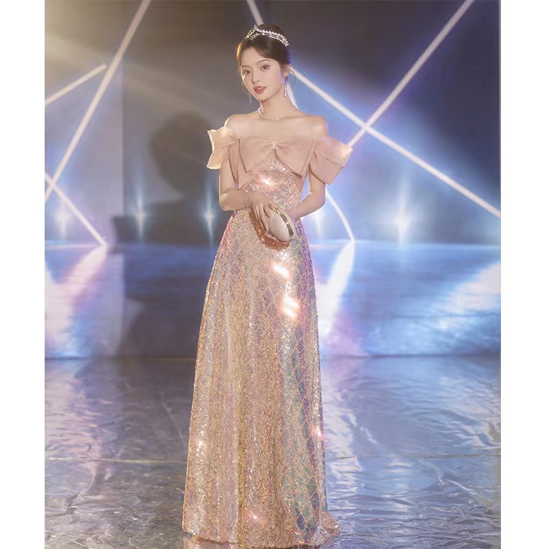 sequined Mermaid Prom Dress Sweetheart Neckline backless Bling Bling off shoulder big bow Evening Gown Sheer Pageant Dress Special Occasion birthday party gown, Same as picture
sequined Mermaid Prom Dress Sweetheart Neckline backless Bling Bling off shoulder big bow Evening Gown Sheer Pageant Dress Special Occasion birthday party gown, Same as picture
