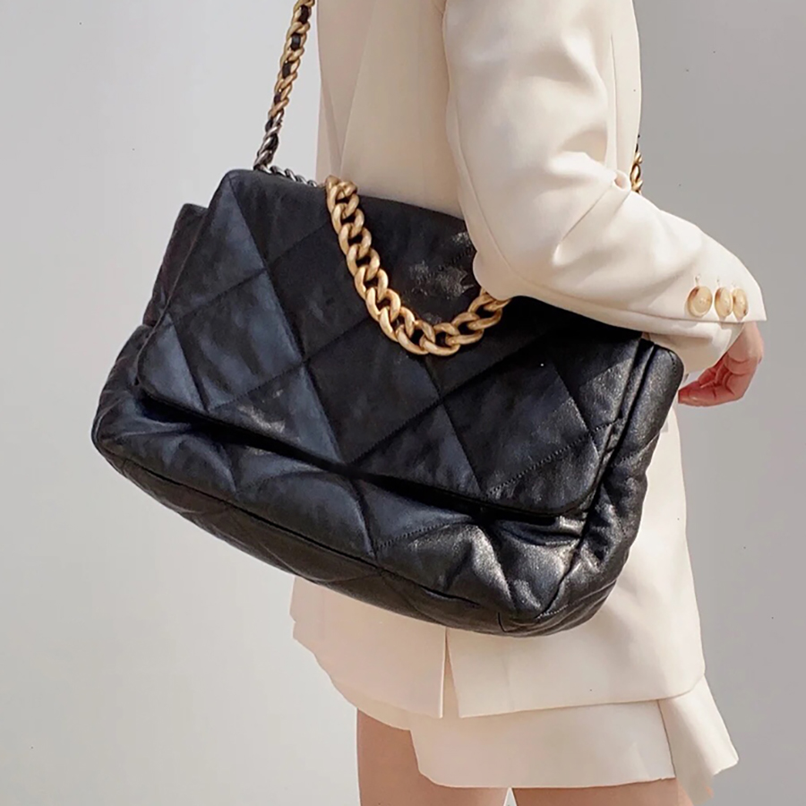 Designer Chain Bags Luxury Crossbody Bags 1:1 Quality Lambskin Shoulder Bags 36CM With Box MC014
Designer Chain Bags Luxury Crossbody Bags 1:1 Quality Lambskin Shoulder Bags 36CM With Box MC014