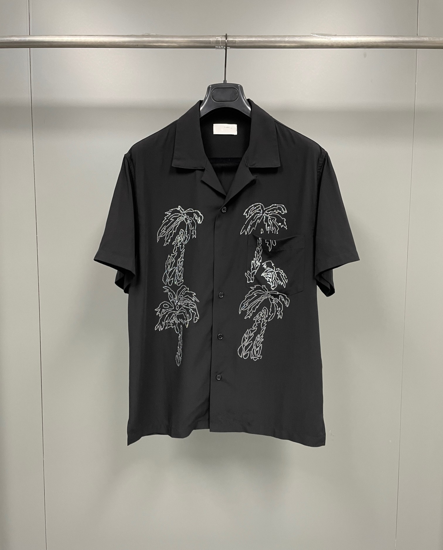 2023 summer new arrival mens designer luxury beautiful shirts ~ US SIZE shirts ~ high quality mens designer button short sleeve shirts, Multi
2023 summer new arrival mens designer luxury beautiful shirts ~ US SIZE shirts ~ high quality mens designer button short sleeve shirts, Multi