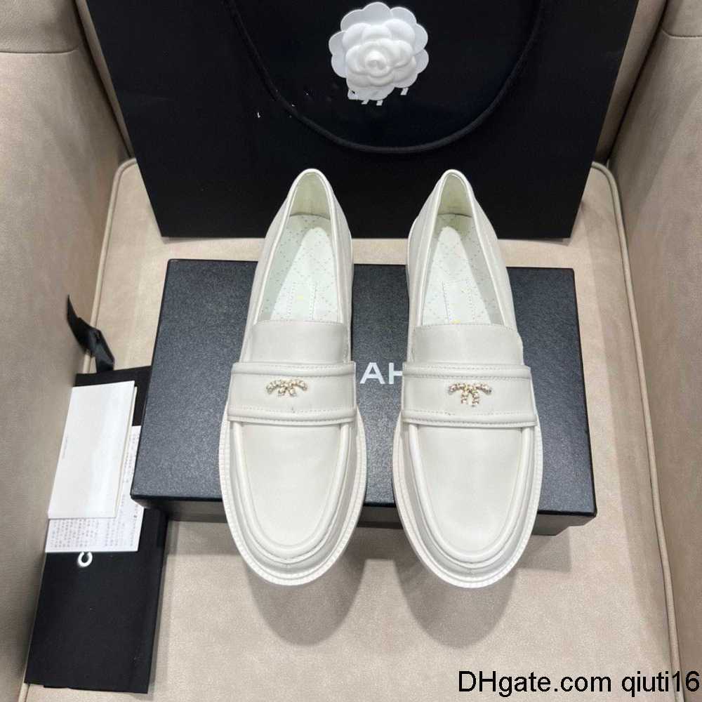 Dress Shoes Designer Channel Flats Shoes High-version Small Shoes Women's English Style Flat Bottom Single-footed Shoes Casual Small Leather Shoes Women, Black
Dress Shoes Designer Channel Flats Shoes High-version Small Shoes Women's English Style Flat Bottom Single-footed Shoes Casual Small Leather Shoes Women, Black
