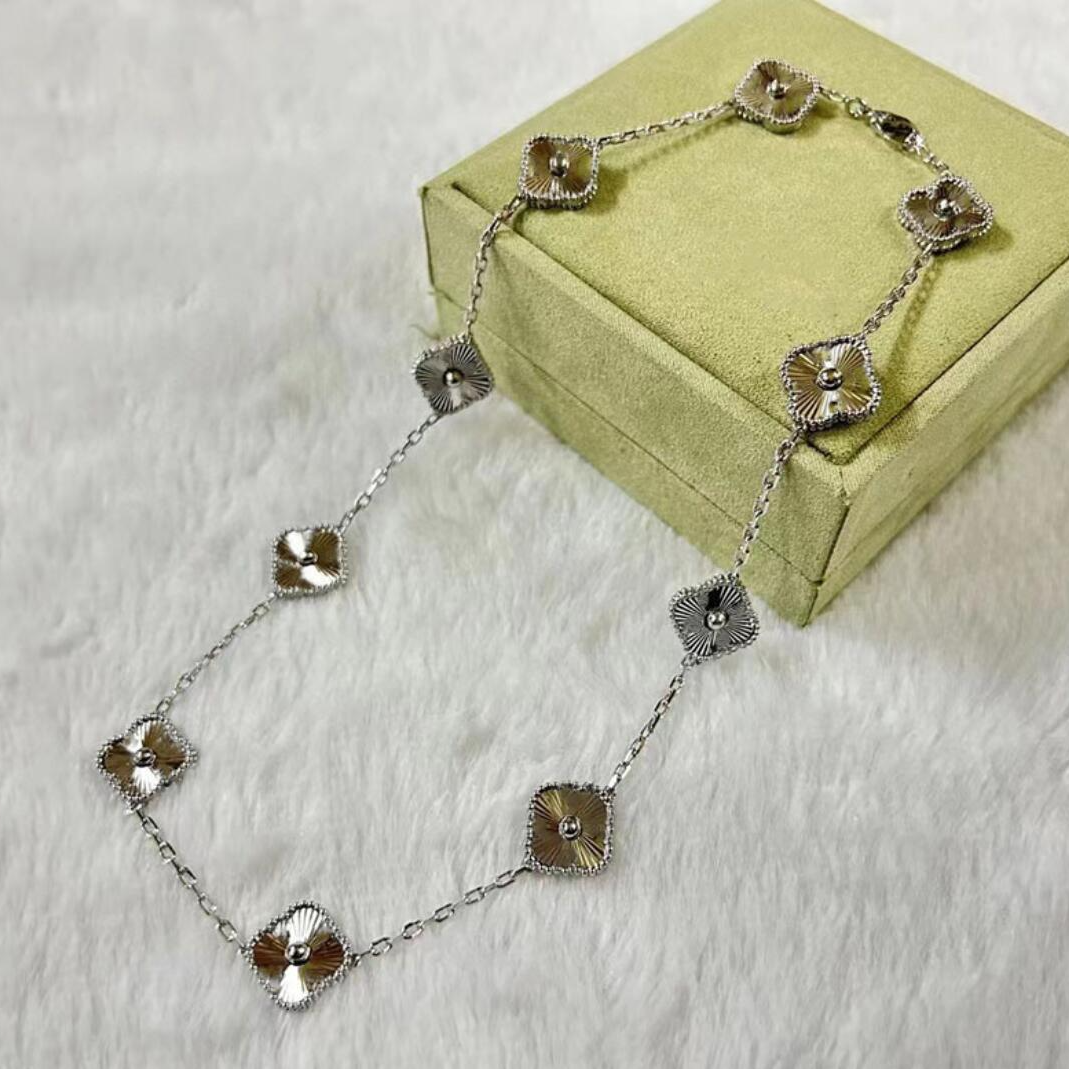 Classic Luxury 10 Flower Choker Clover Necklace Fashion Natural Turquoise Designer Necklace European High End Women's Necklaces Jewelry
Classic Luxury 10 Flower Choker Clover Necklace Fashion Natural Turquoise Designer Necklace European High End Women's Necklaces Jewelry